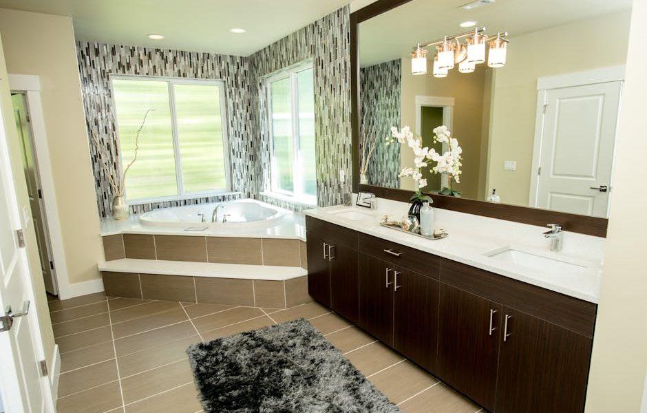 Double Vanity Remodel: What Works, What Doesn’t, and What to Buy