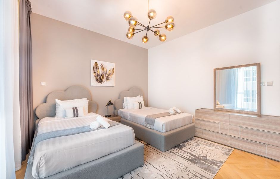 Guest Bedroom Ideas: Comfort and Easy Care