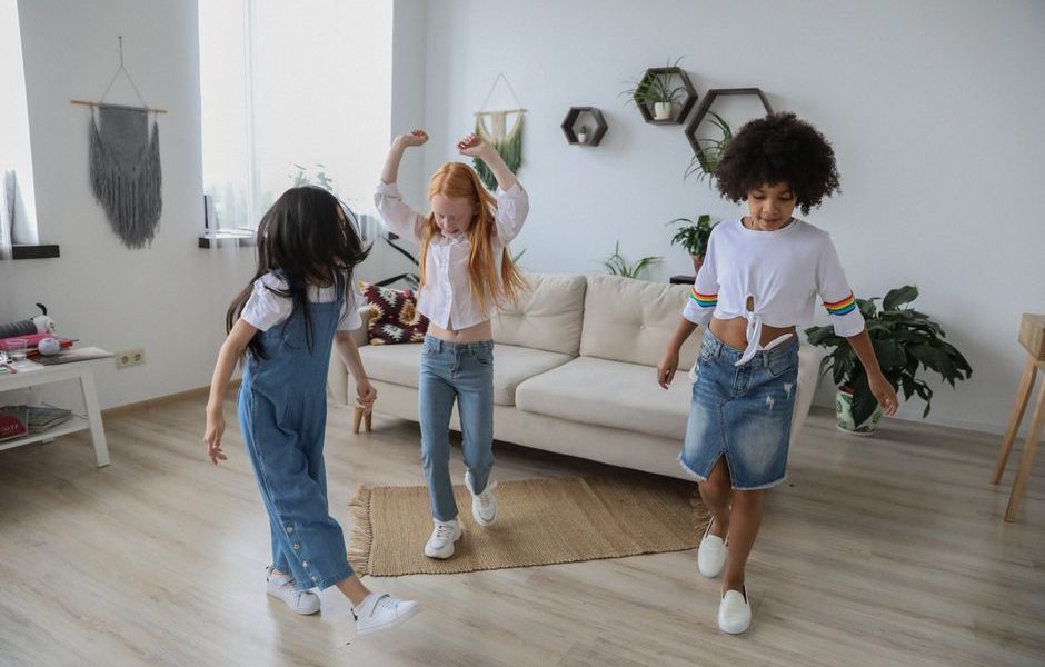 Kids Room Flooring For Art Projects: Kids’ Room Flooring That Survives Art Projects: A Parent’s Material Guide