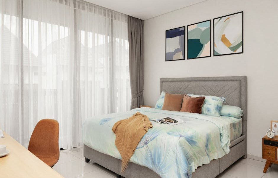 How to Choose a Large Area Rug for Bedroom or Living Room