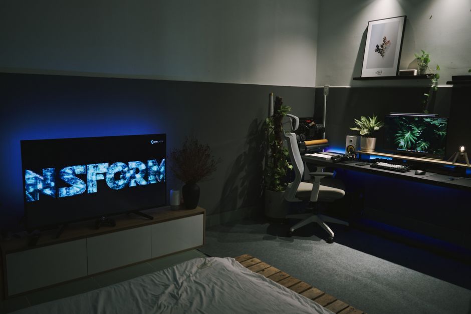 Power Strips with Long Cords for Bedrooms: What Works