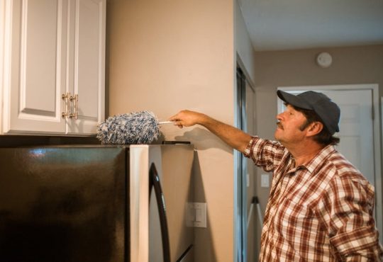 How to Deep Clean Electronics and Small Spaces with an Air Duster