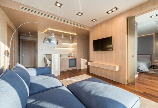 Smart Home Automation Under 00: The Legal Limits of DIY Setup